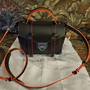 100% Authentic Michael Kors Manhattan